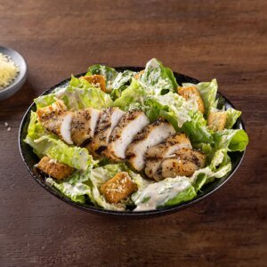 LOFAT Fusion Chicken Caesar Salad 225g