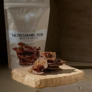 LYDOR SALTED PECAN BITES MILK CHOCOLATE (100G)